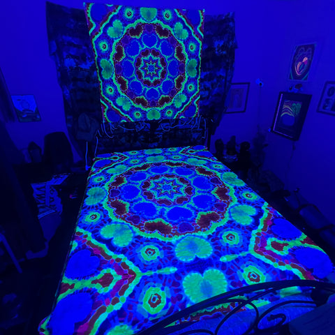 PRE-SALE UV Reactive Heartdala Blanket #1