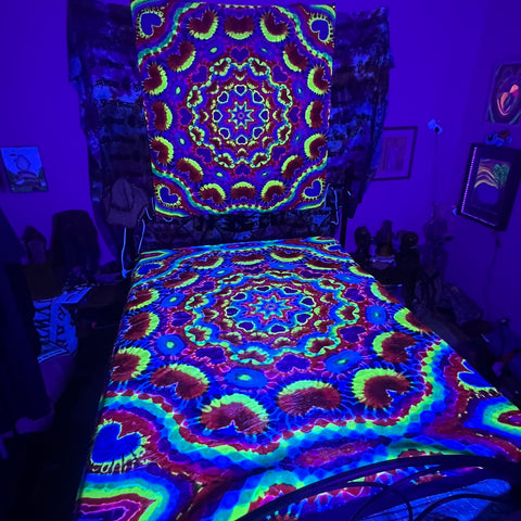 PRE-SALE UV Reactive Heartdala Blanket #2