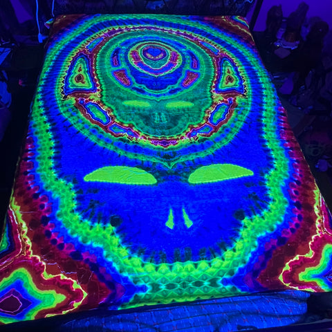 PRE-SALE UV Reactive Stealception Blanket